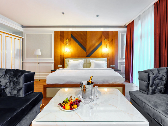 Номер «Роял»